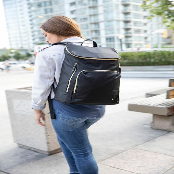 Samsonite Deluxe Carrying Case (Backpack) for 9.7" to 15.6" Notebook (SML1281721041) Each
