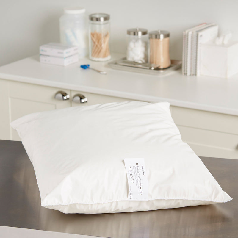 McKesson Bed Pillow 21 X 27 Inch White Reusable (939587_EA) 1/EA