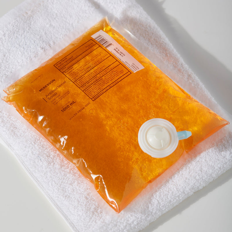 McKesson Antibacterial Soap Liquid 1,000 mL Dispenser Refill Bag Clean Scent (1067681_CS) 10/CS
