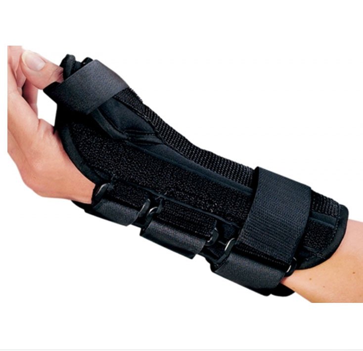 ProCare® ComfortFORM™ Wrist Brace with Abducted Thumb Aluminum / Foam / Spandex / Plastic Right Hand Black Medium (357331_EA) 1/EA