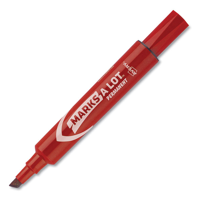 Avery® MARKS A LOT Regular Desk-Style Permanent Marker, Broad Chisel Tip, Red, Dozen (7887) (AVE07887) Box of 12