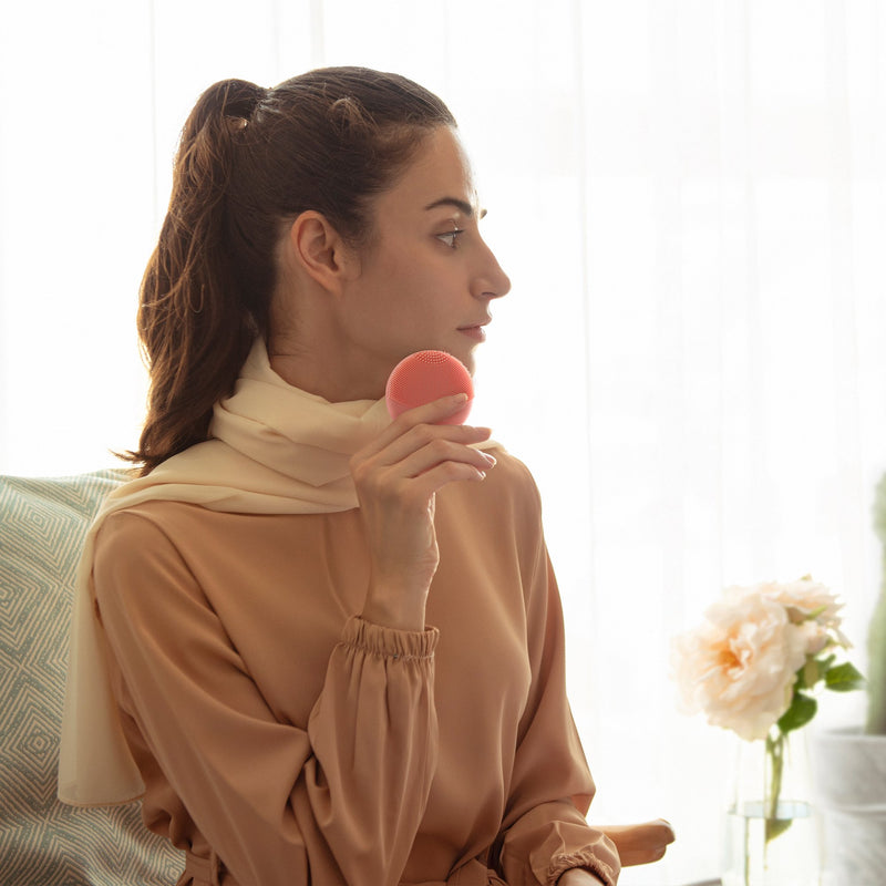 LUNA™ 4 go Travel Facial Cleansing Brush and Massage Device LUNA™ 4 go (1244538_EA) 1/EA