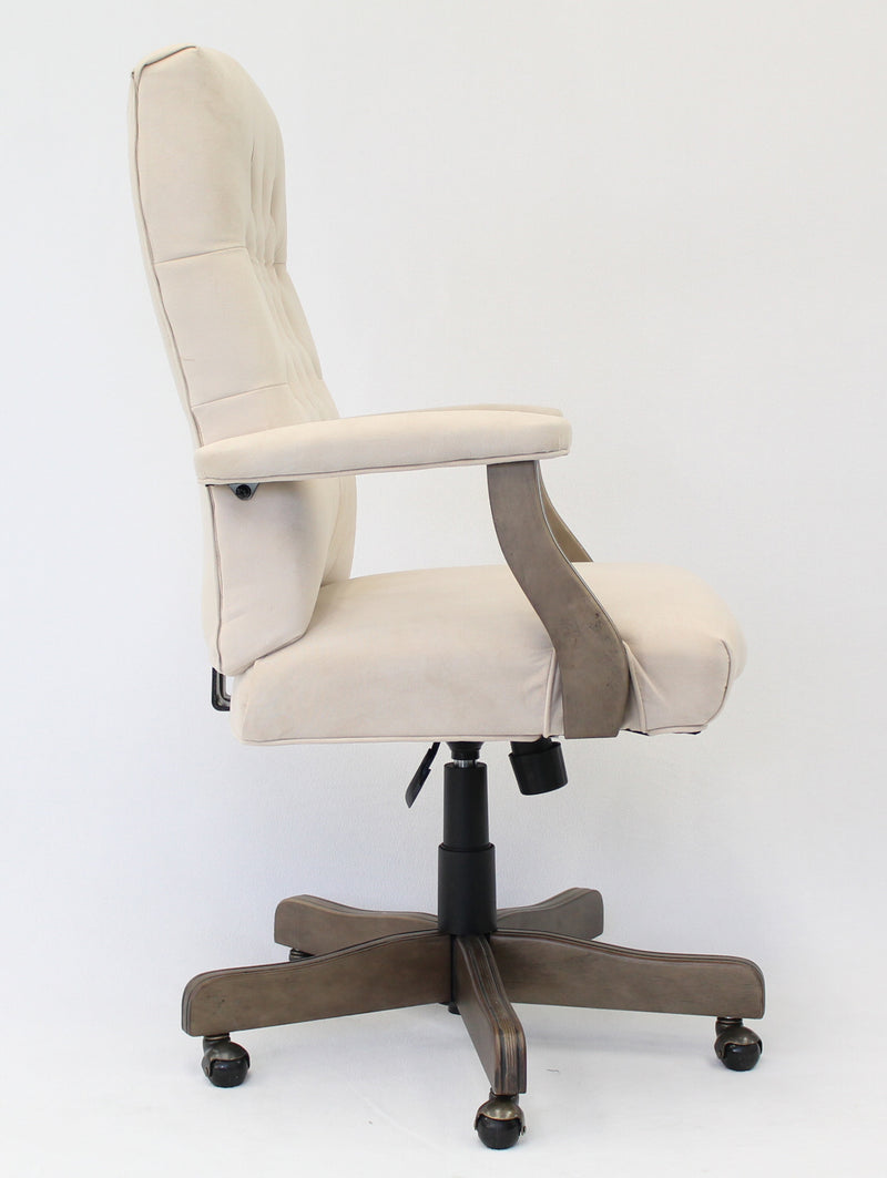 Boss Executive Champagne Velvet With Driftwood Finish Frame (B905DW-CMP) Each