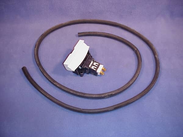 Frigidaire 5304442173 Latch & Gasket Kit,White (FRI5304442173) Each