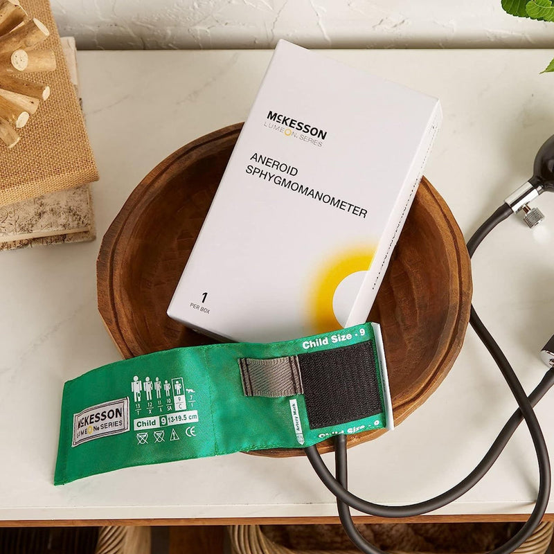 McKesson LUMEON™ Aneroid Sphygmomanometer Unit Pediatric Cuff Nylon Cuff 13 - 19.5 cm Pocket Aneroid (995509_BX) 1/BX